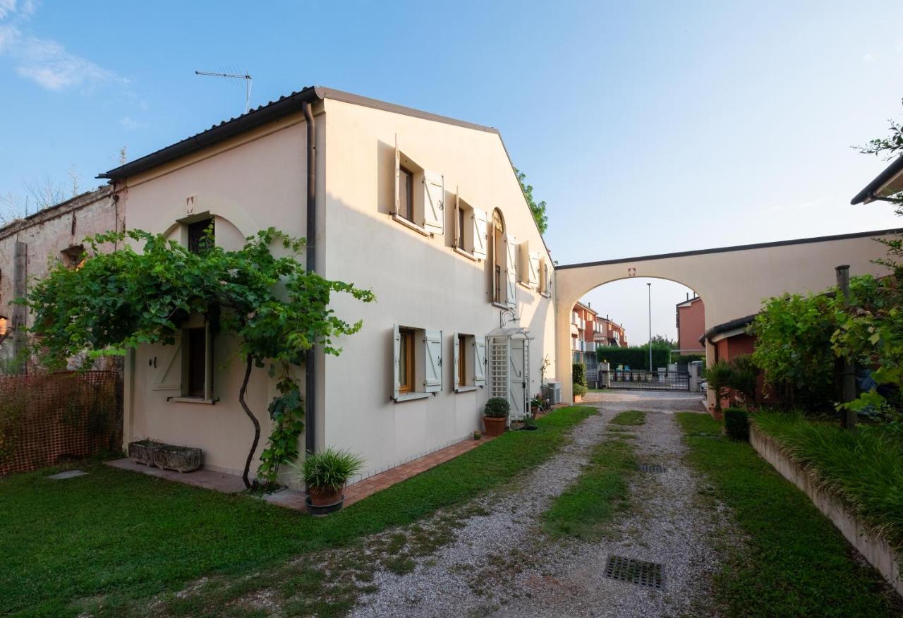 Rosalimone Bed & Breakfast 2*